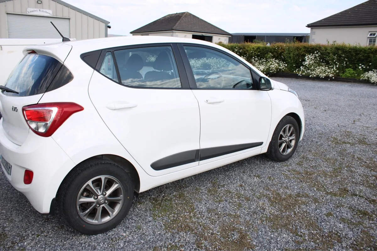 Hyundai i10 Deluxe Model 2014, 1.0L Petrol - Image 3