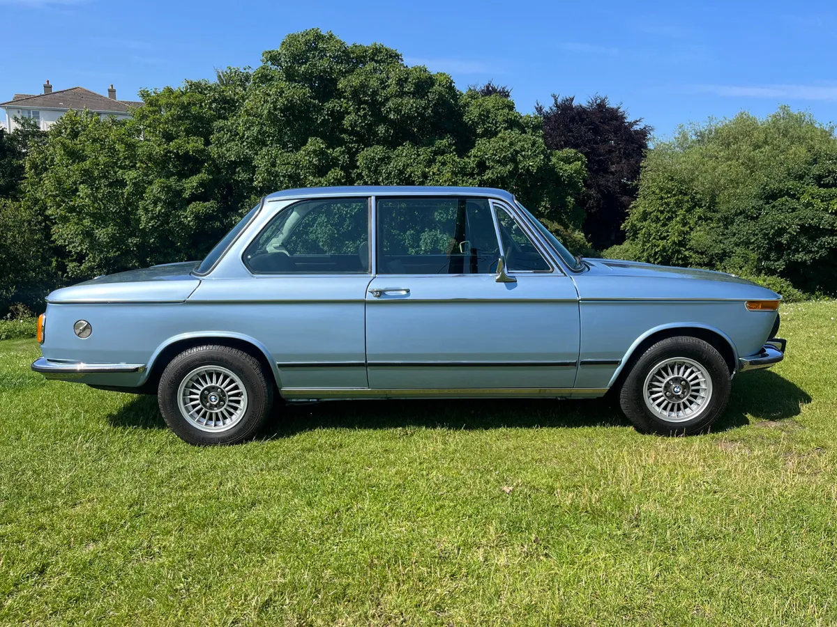 1975 BMW 1602 OLDER NUT AND BOLT RESTORATION - Image 2