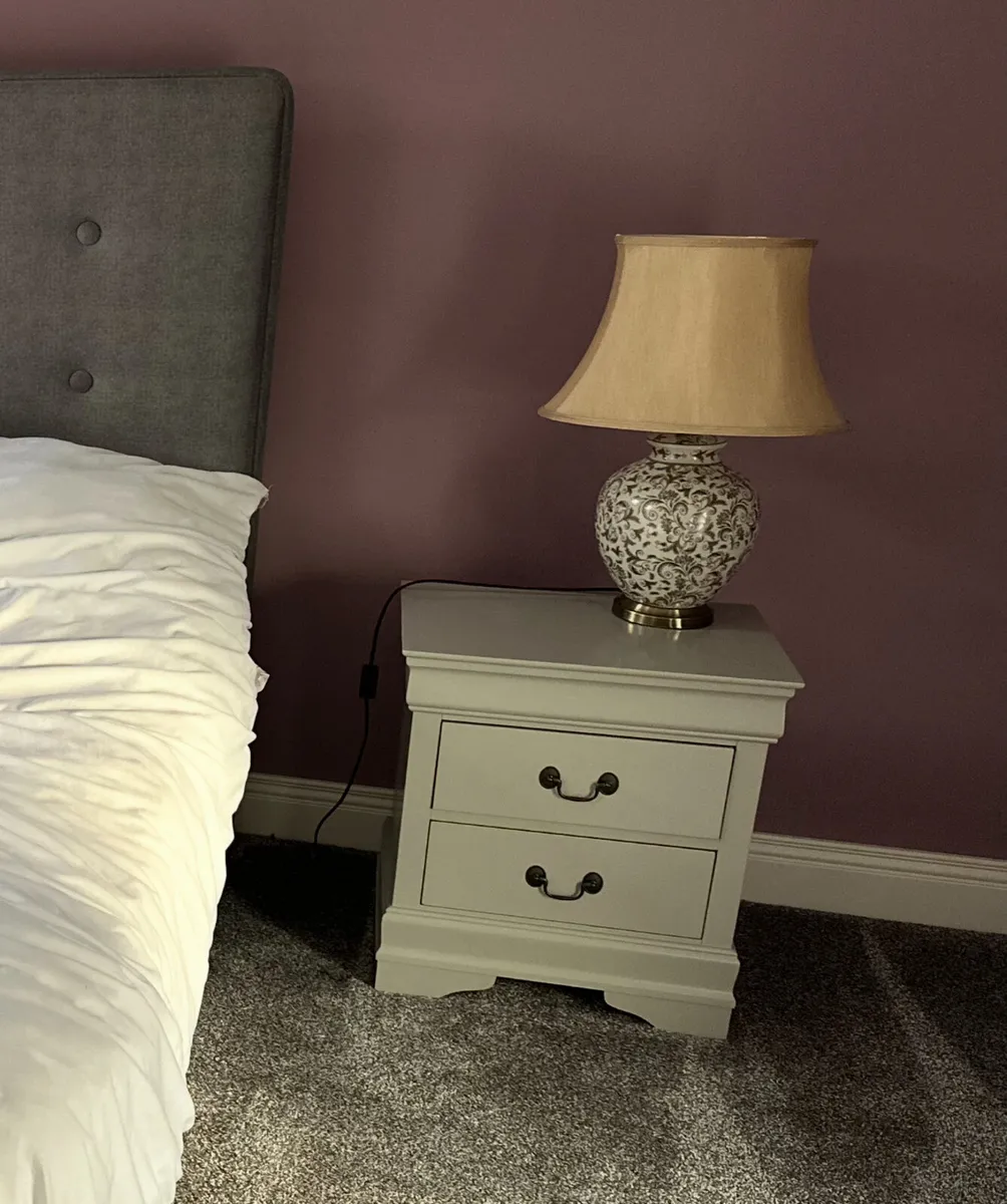 Three Bedside Lockers - Image 1