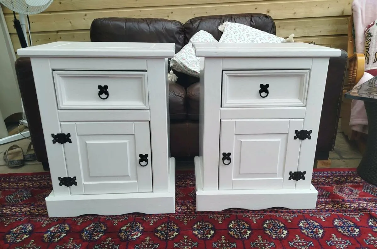 Lockers - Image 1