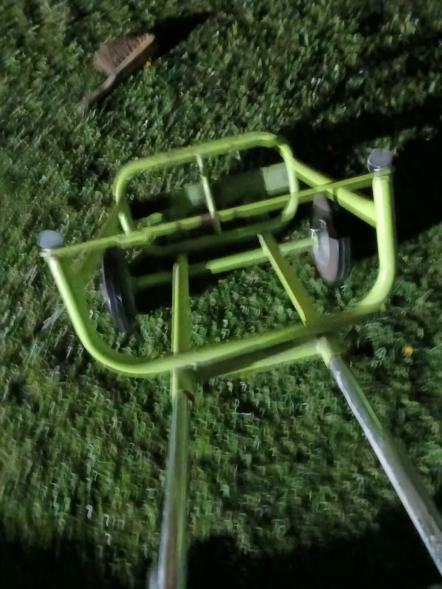 Hand trucks used for bottle gas - Image 2