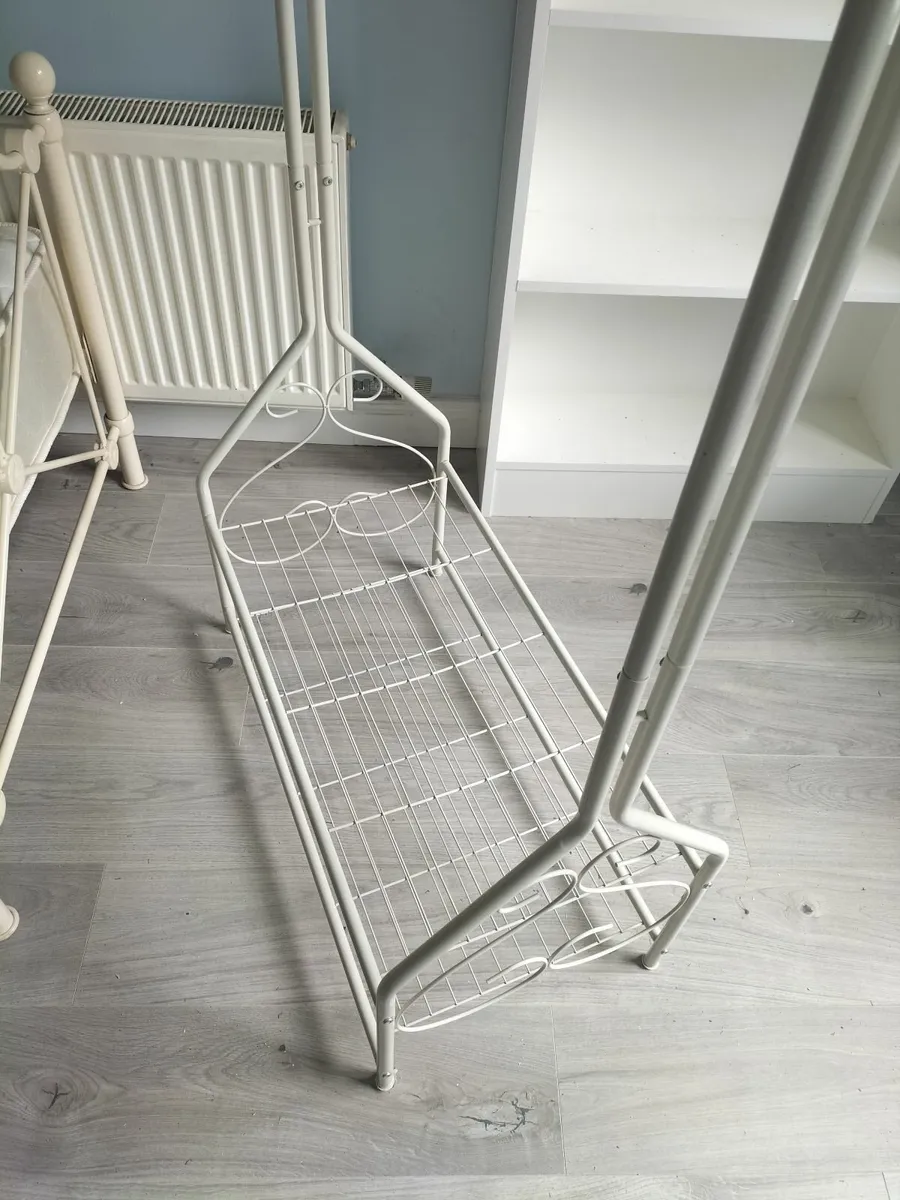 Single bed frame and wardrobe - Image 2