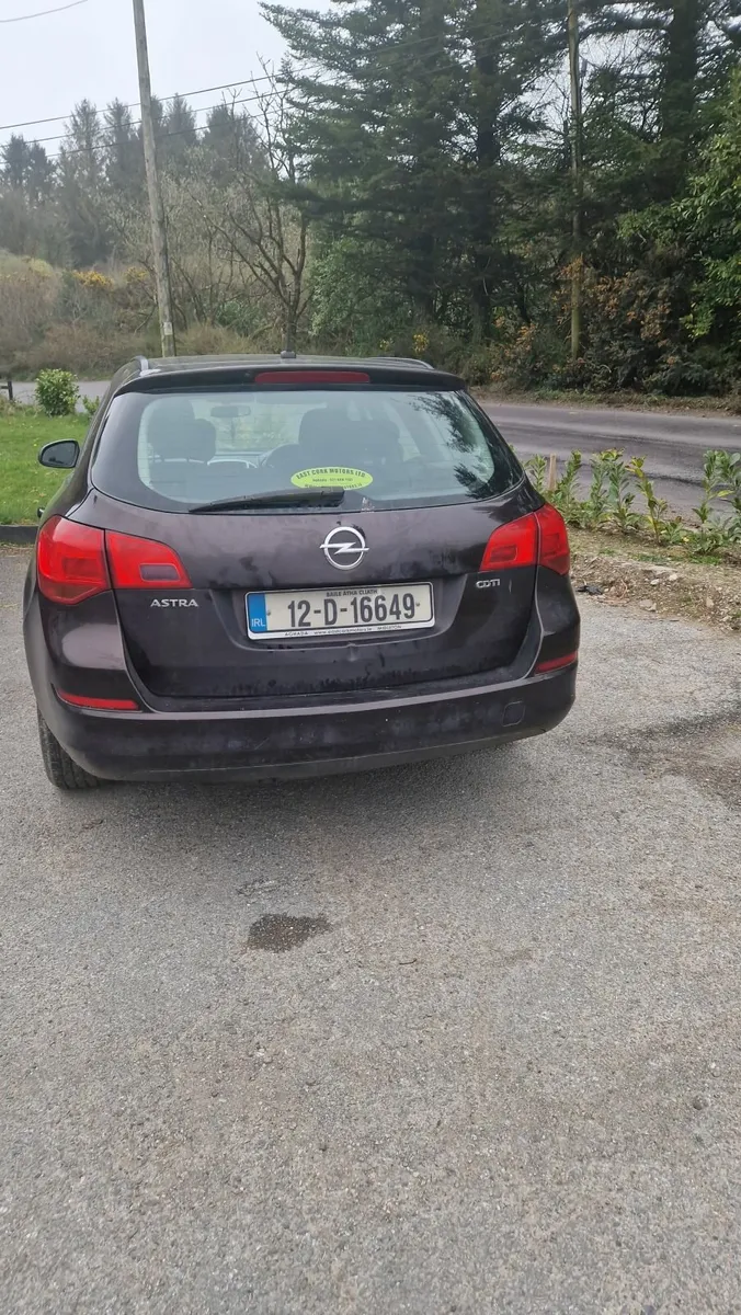Opel Astra 2012 - Image 3