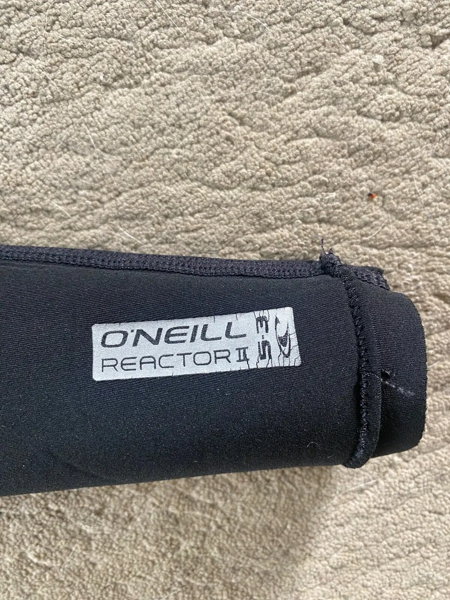 KIDS O NEILL WETSUIT (two of them) - Image 3