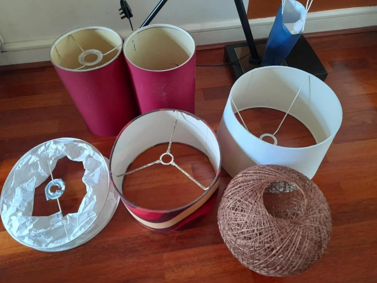 Free lamp shades x6 - Image 1
