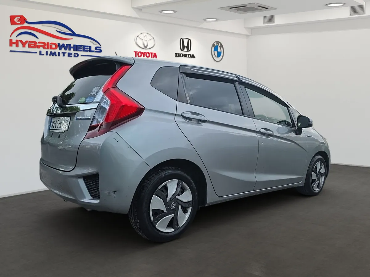Honda Fit 2014 Hybrid - Mileage only 54000km - Image 3