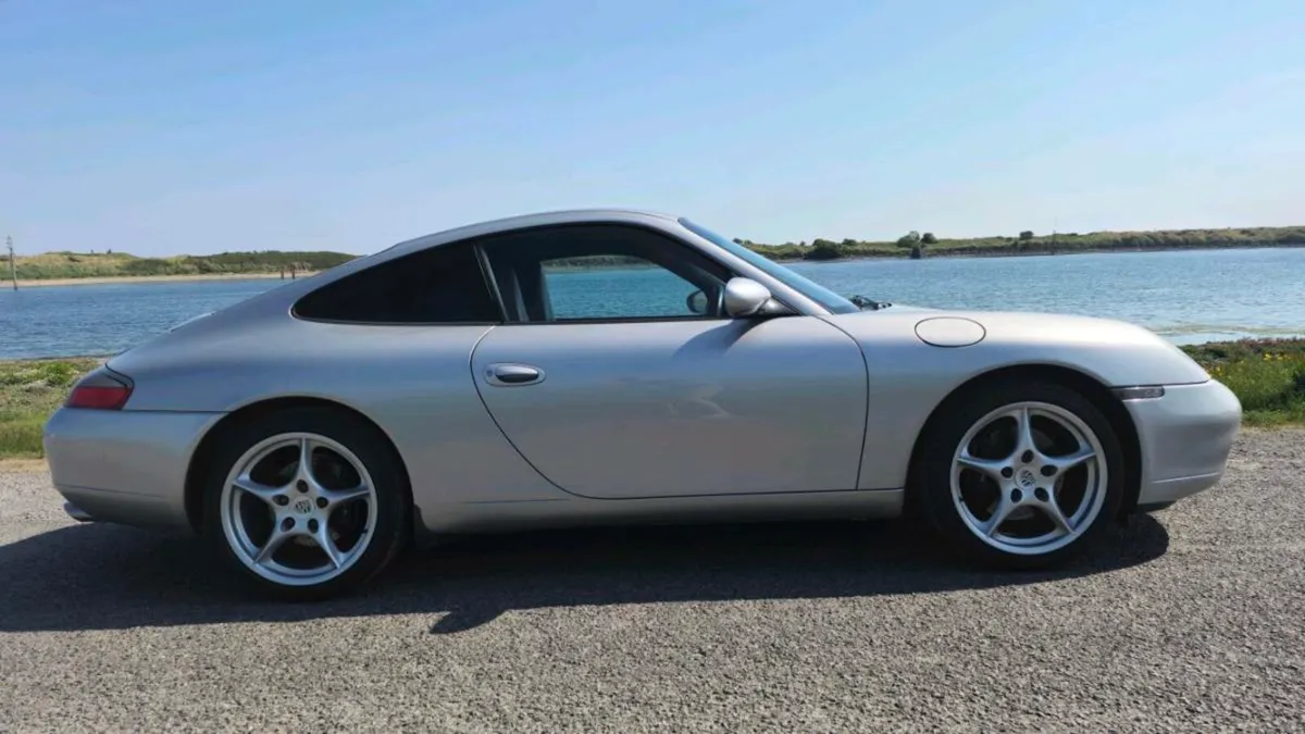 Porsche 911 - Image 4