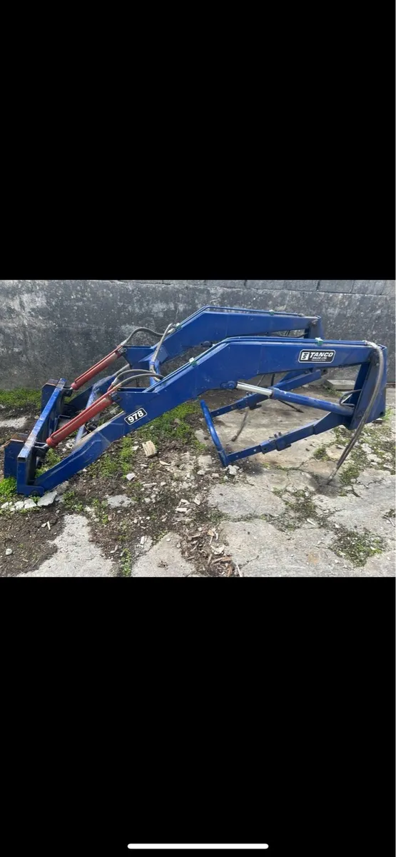 Tanco loader - Image 1
