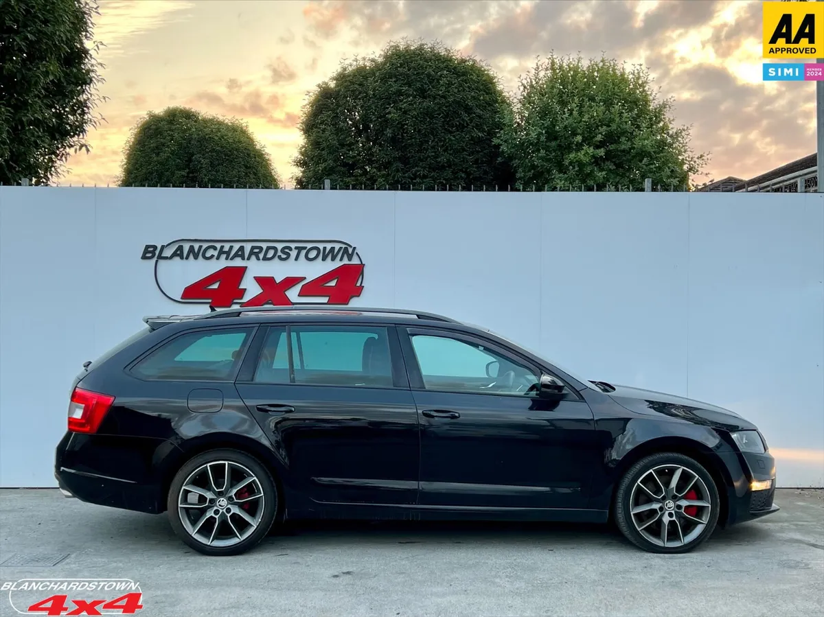 SKODA OCTAVIA VRS AUTOMATIC - Image 4