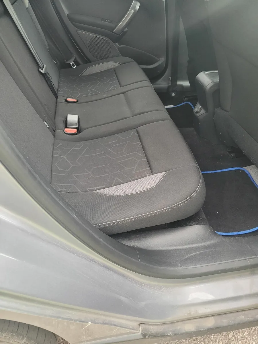2018 Peugeot 2008 Active 1.2 Puretech 82 - Image 4