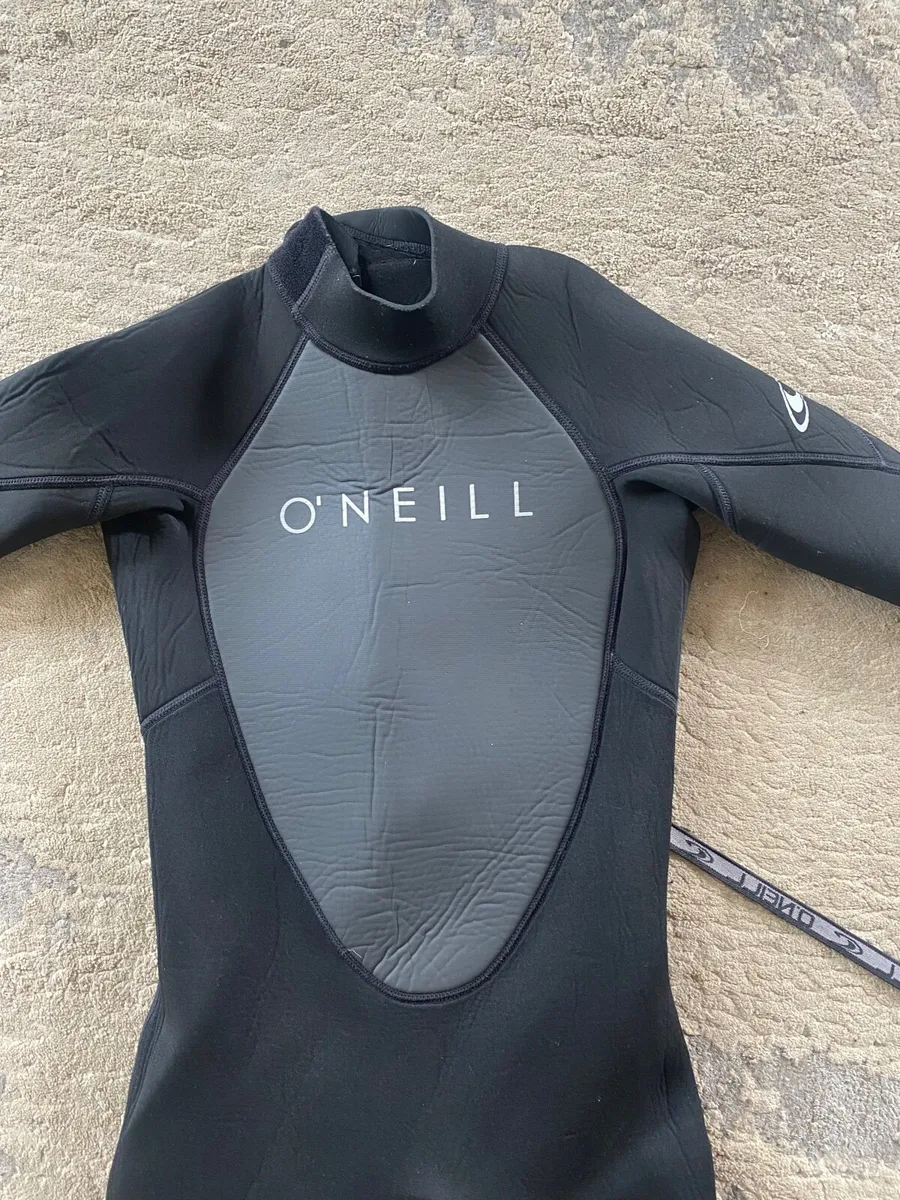 KIDS O NEILL WETSUIT (two of them) - Image 1
