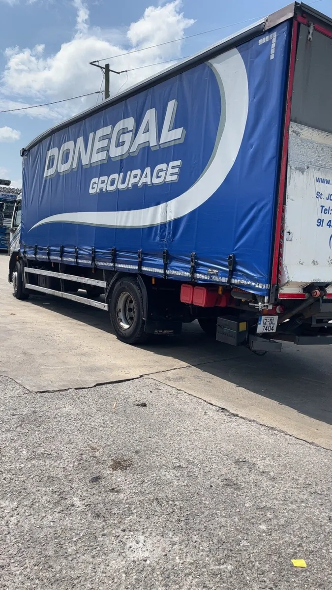 DAF 220 - Image 4