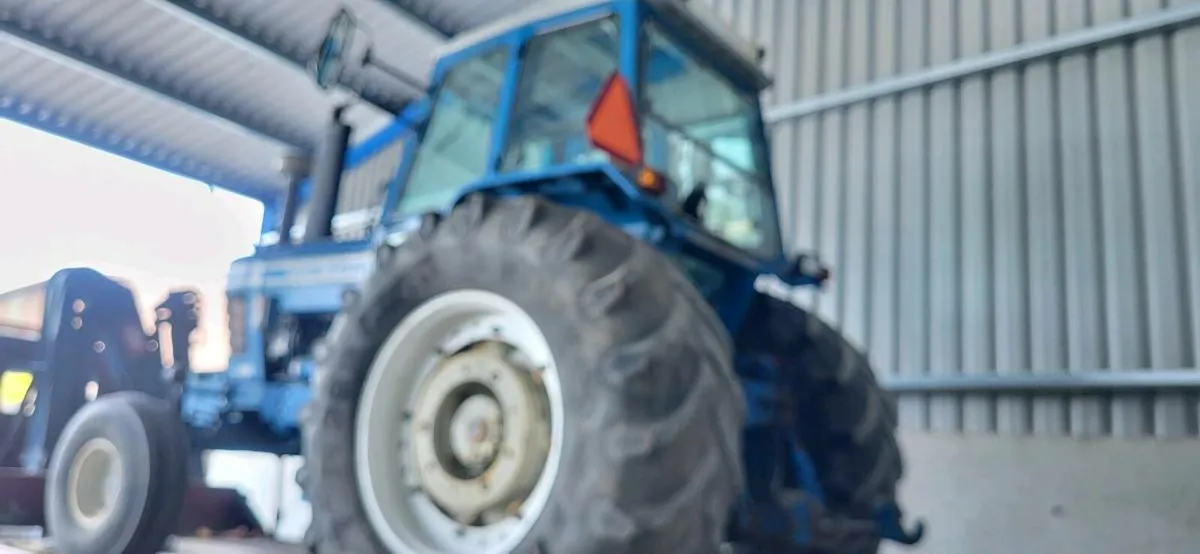 Tractor - Image 2