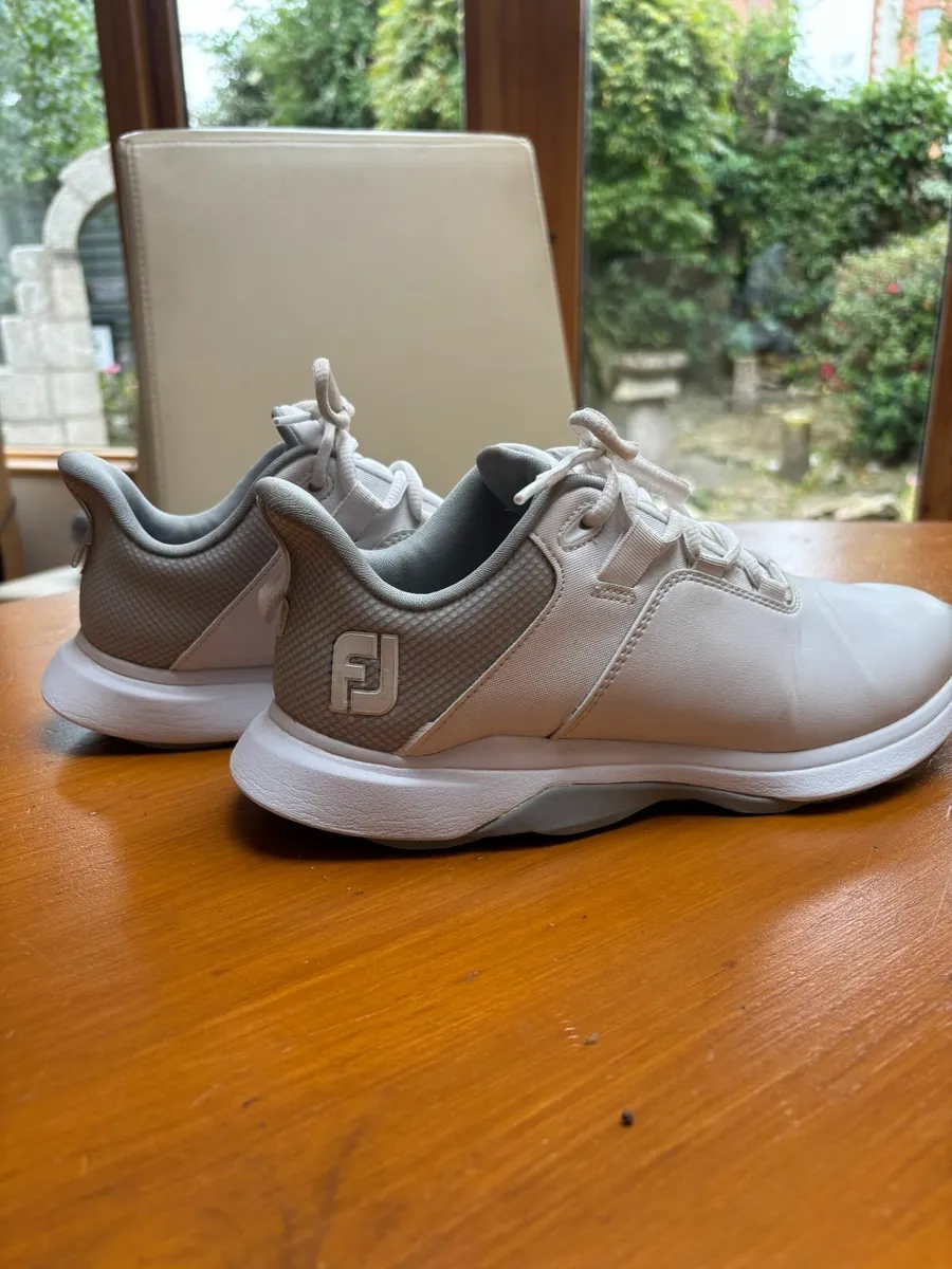 Golf Shoes - Image 3