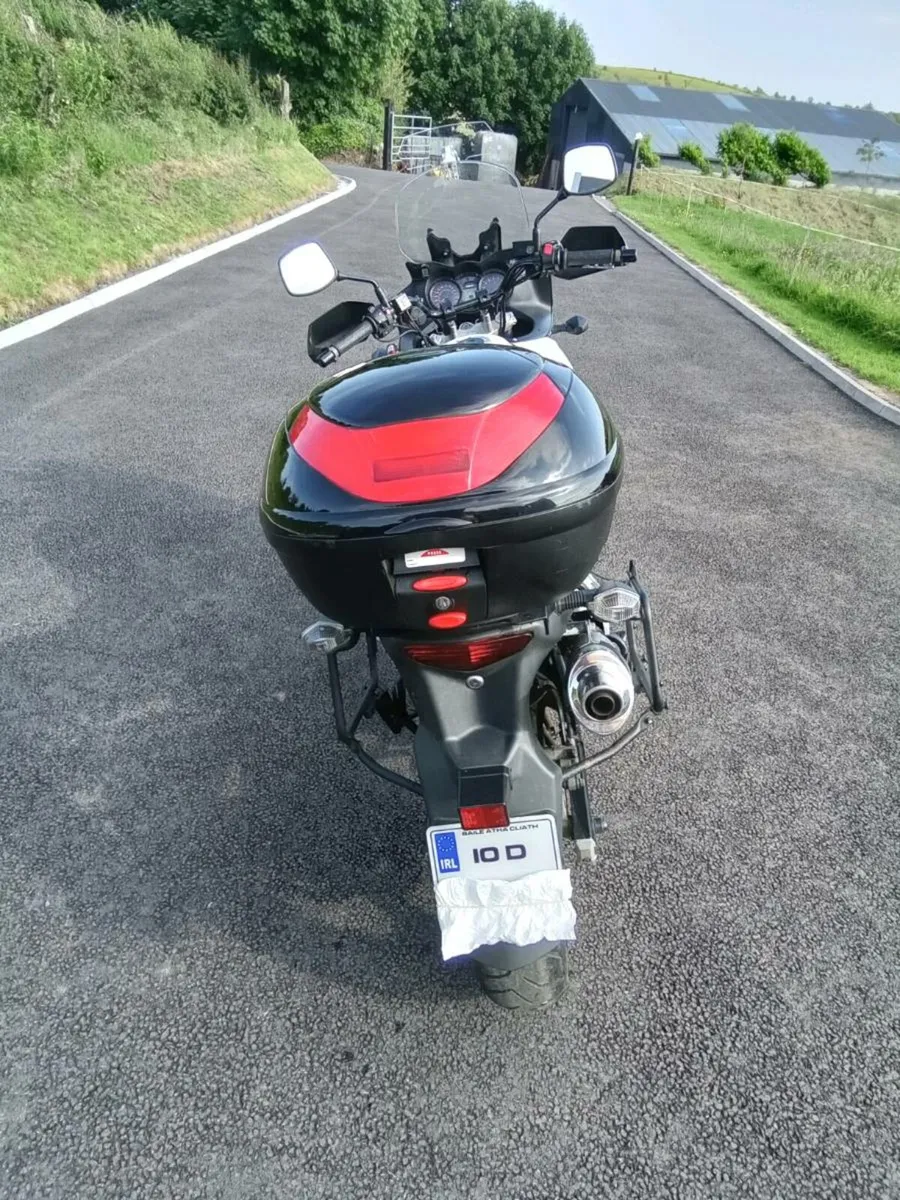 Suzuki Vstrom 650 - Image 4