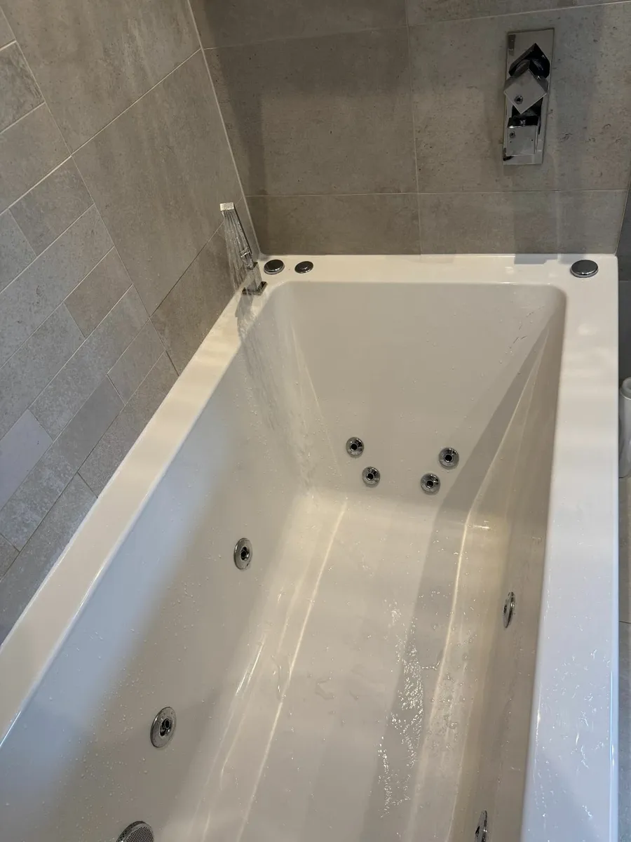 bath - Image 2