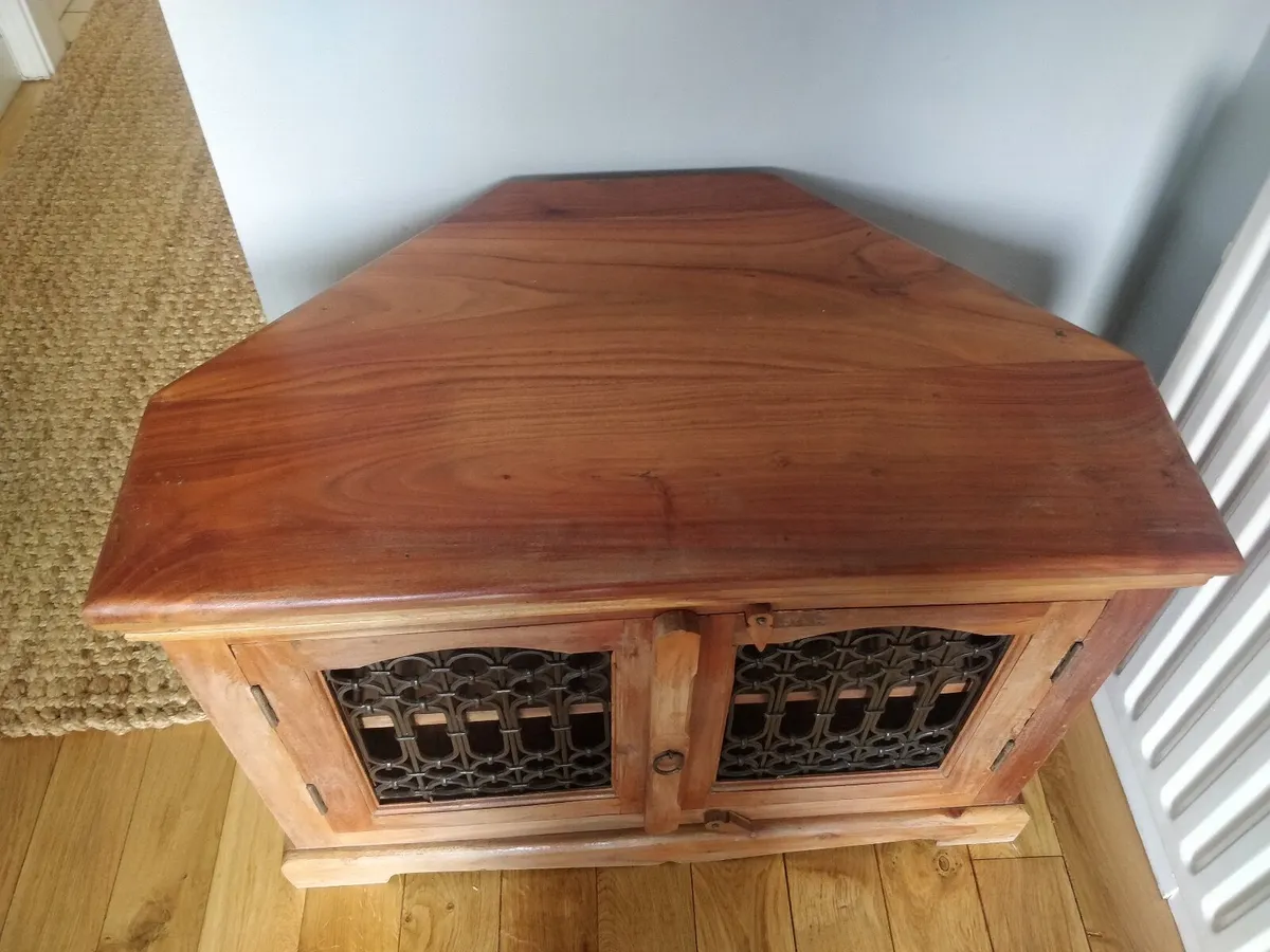 Rustic Corner unit for TV - Image 4