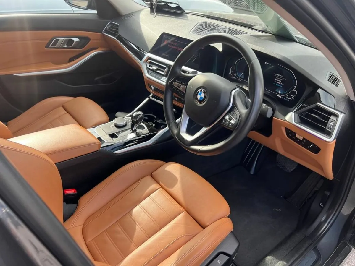 BMW 3-Series 330e SE 2.0 PLUG-IN HYBRID AUTO // 18 - Image 2