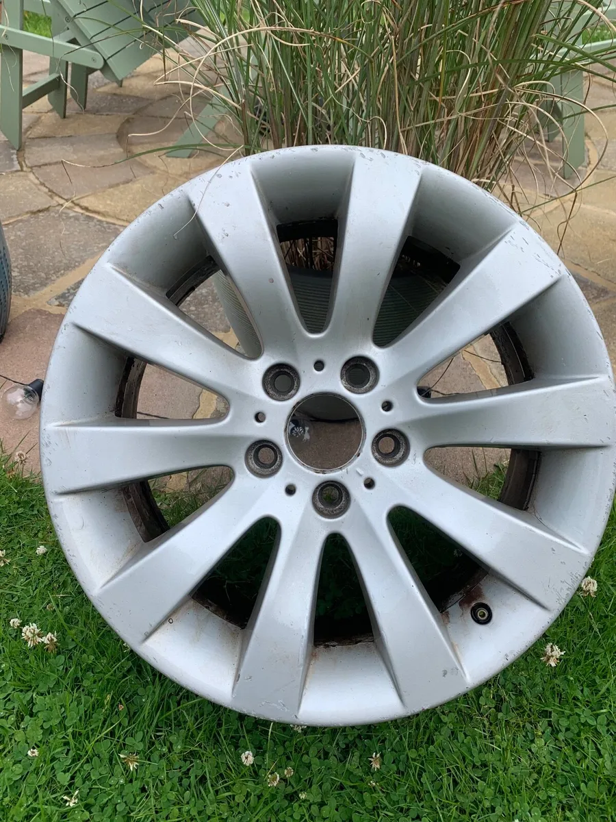 BMW E60 Alloy Wheels - Image 2