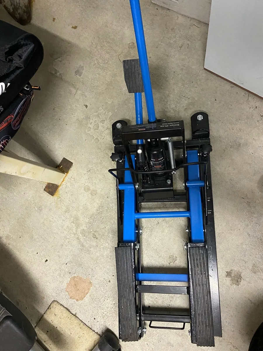 New Motorcycle Jack Heavy Duty - Image 2