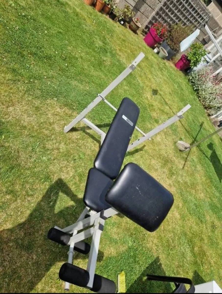 Weight bench - Image 1