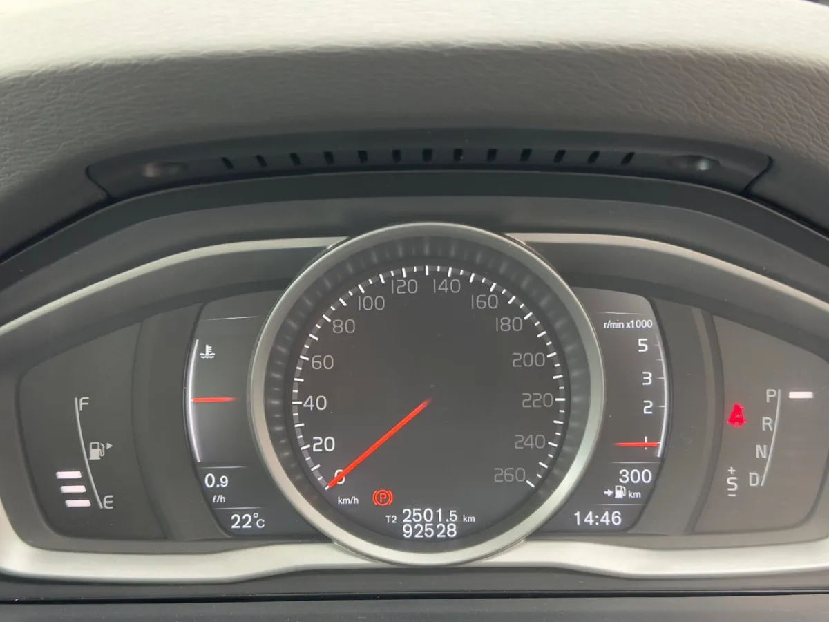 Volvo S60 2018 - Image 2