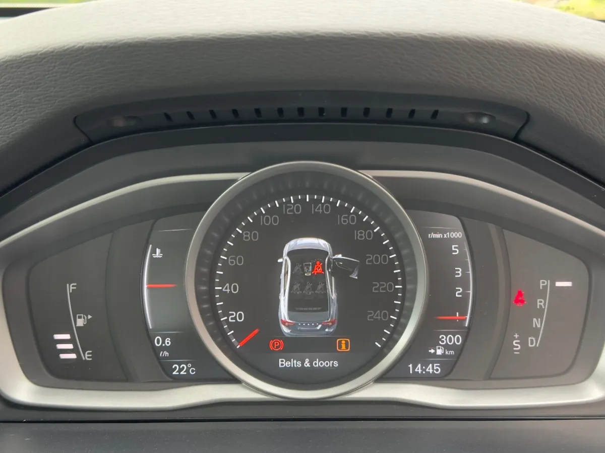 Volvo S60 2018 - Image 4