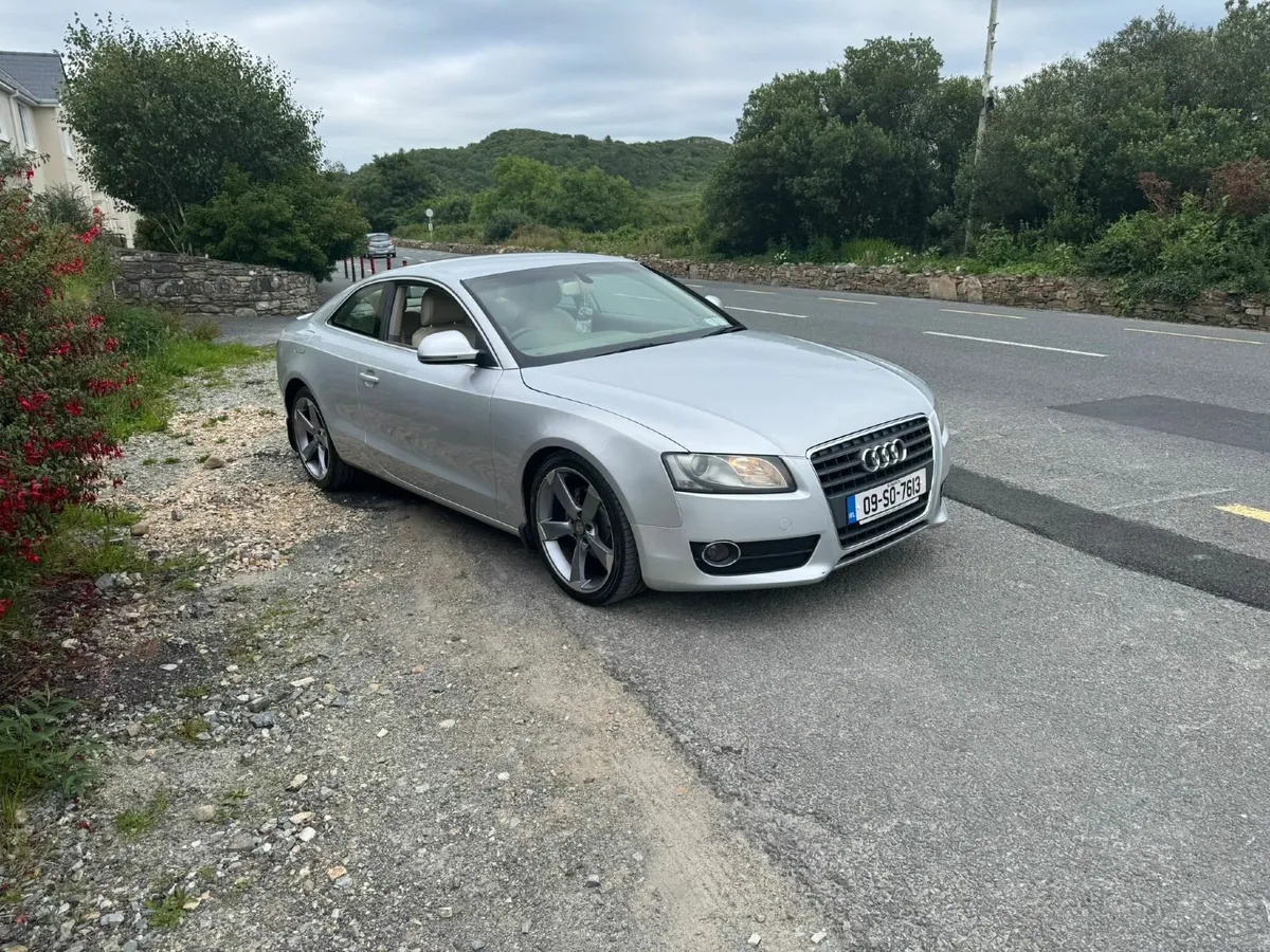 Audi A5 2009 - Image 2