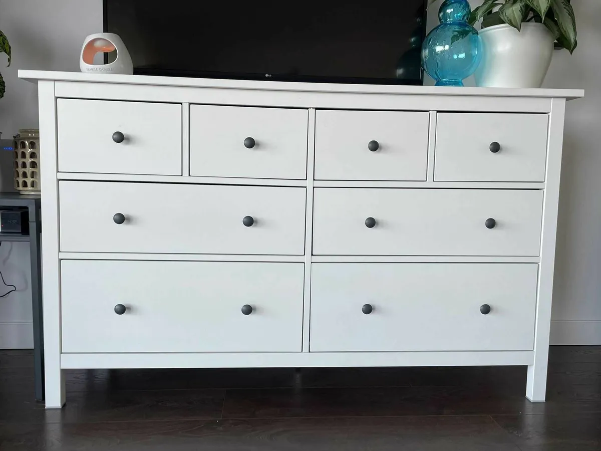 Ikea Hemnes chest of 8 drawers 160x96cm