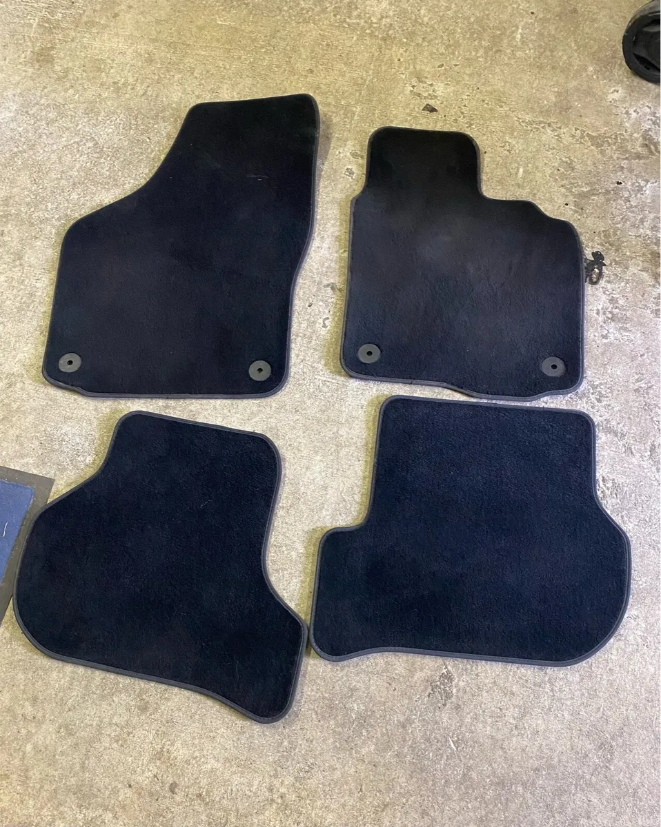 Genuine VW Golf Mark 6 Mats Set - Image 1