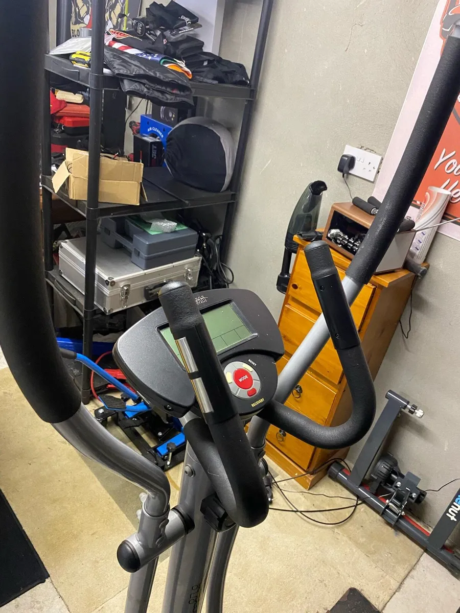 Cross Trainer - Image 2