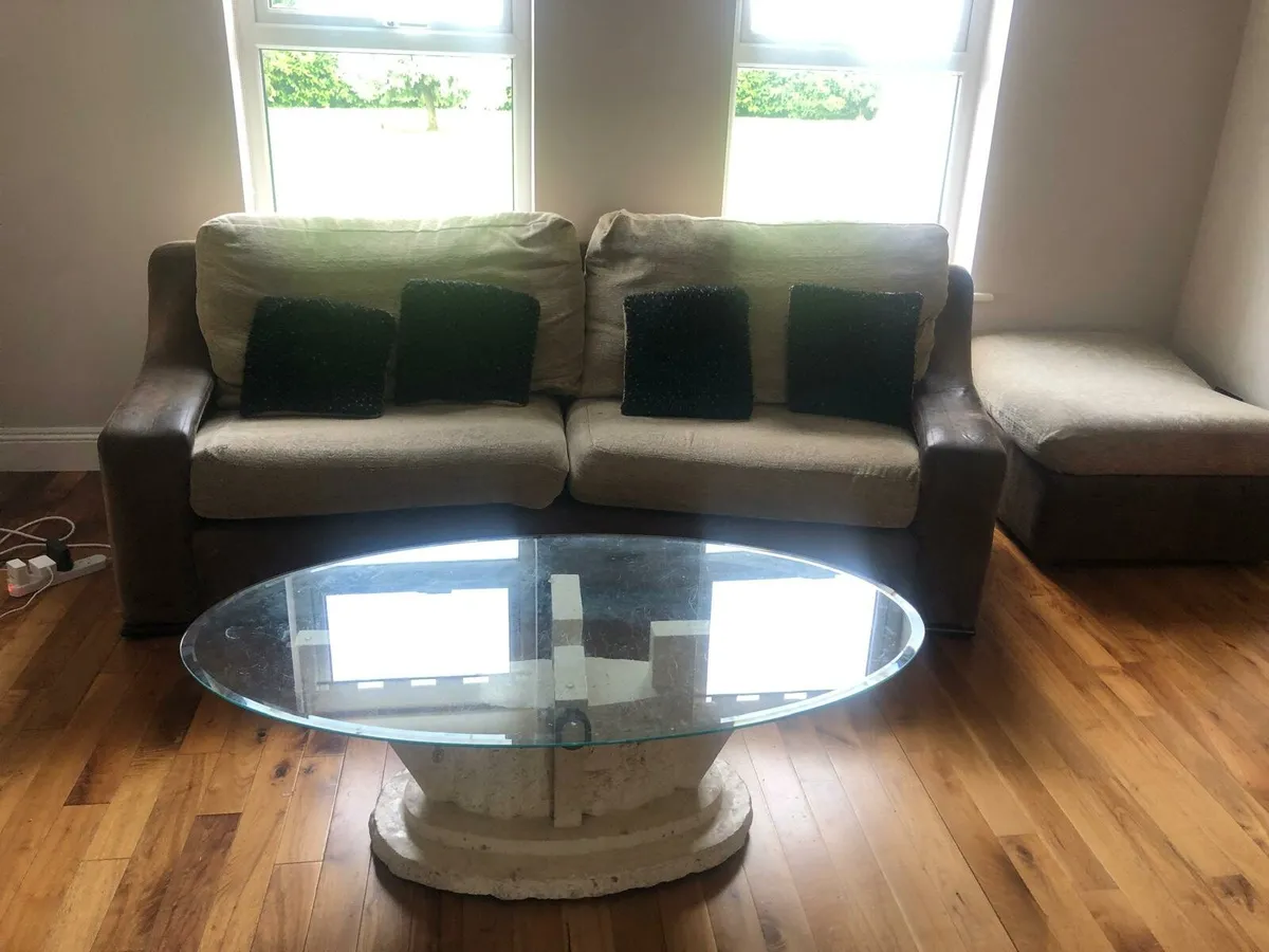 Free glass table - Image 1