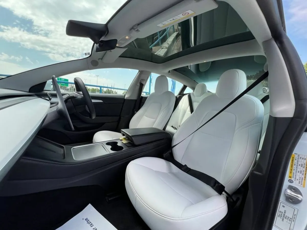 Tesla Model 3 LONG RANGE DUAL-MOTOR AWD // PANORAM - Image 2