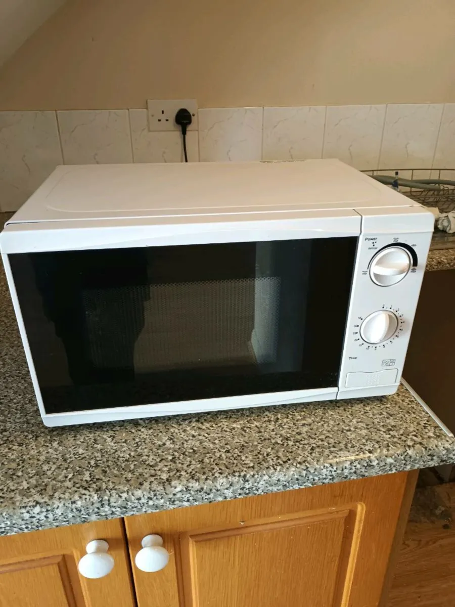 Microwave Oven