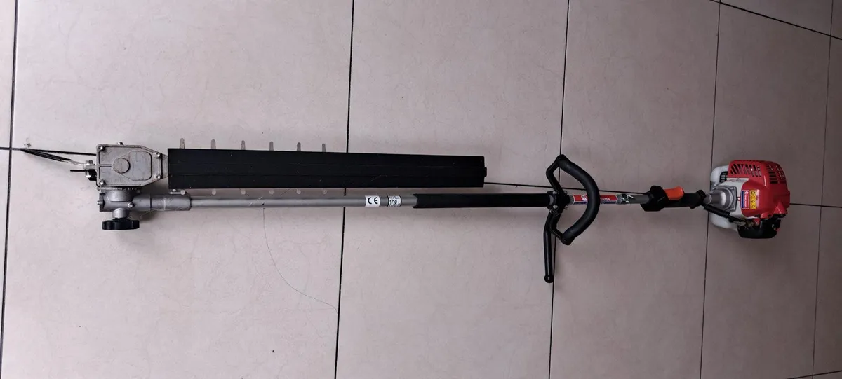 Hedge trimmer - Image 1
