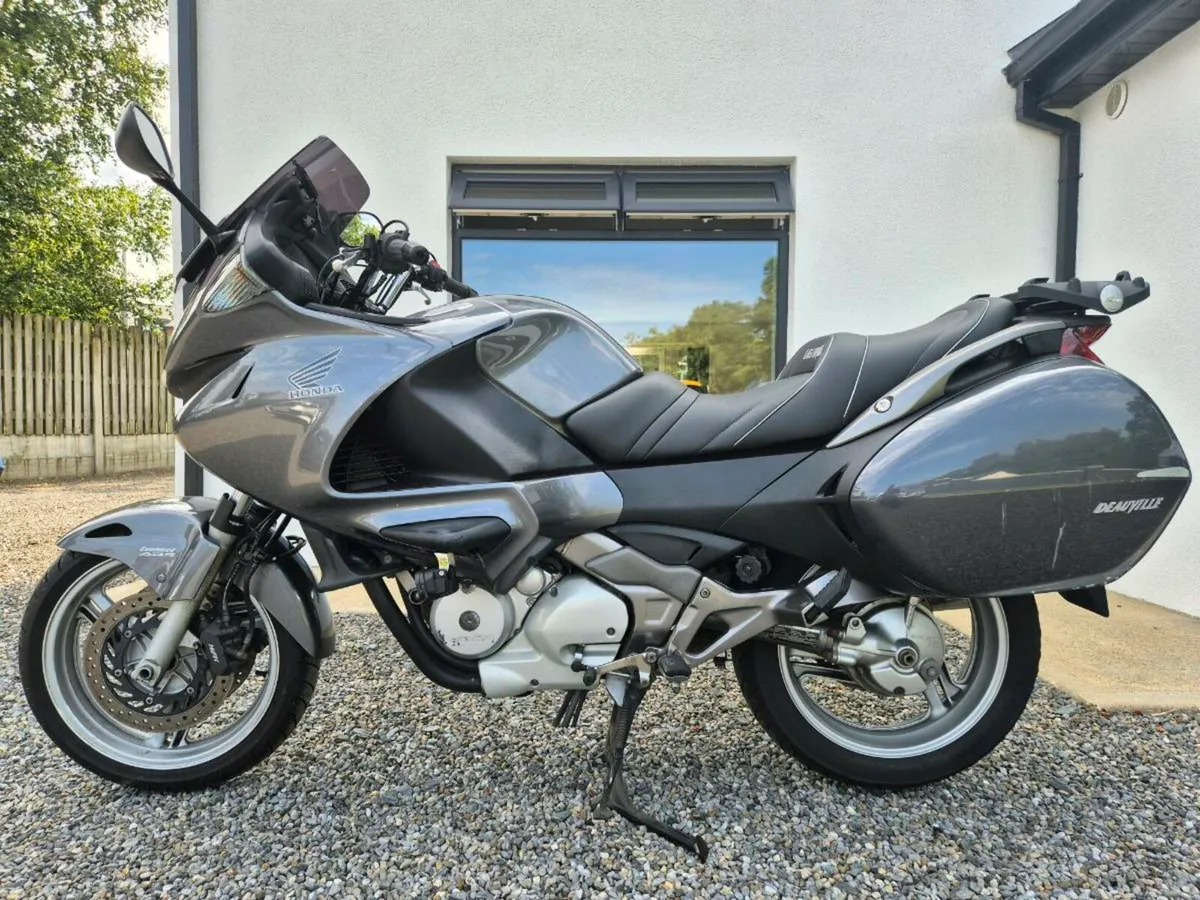 Honda Deauville 700 - Image 2