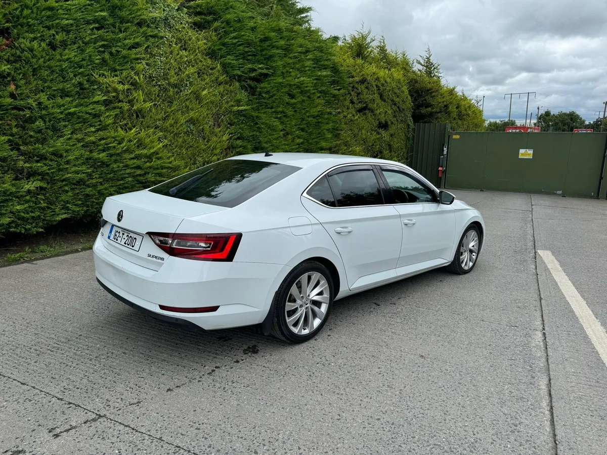 Skoda Octavia automatic - Image 2