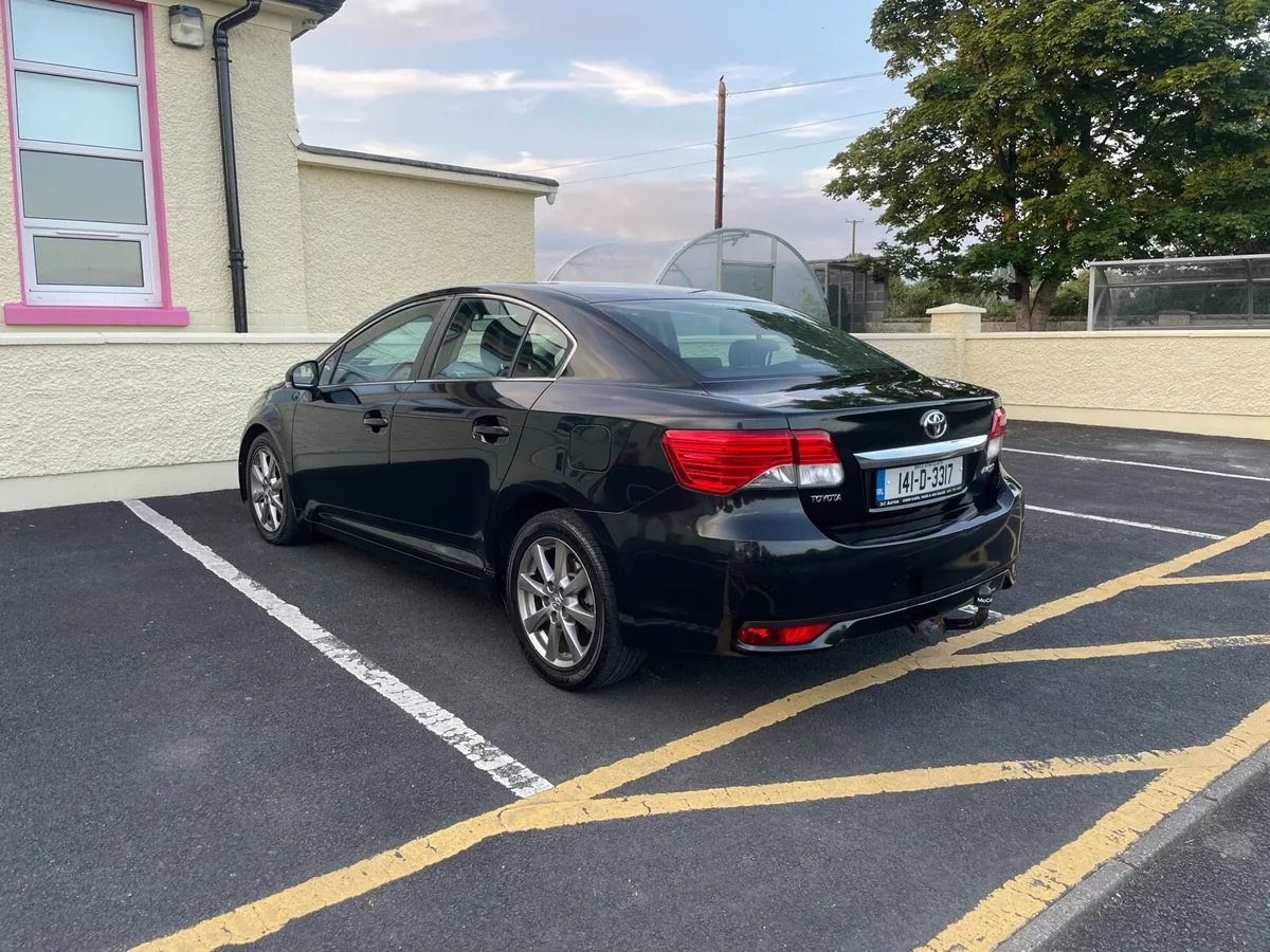 141 Toyota avensis 2.0 litre diesel nct and taxed - Image 3