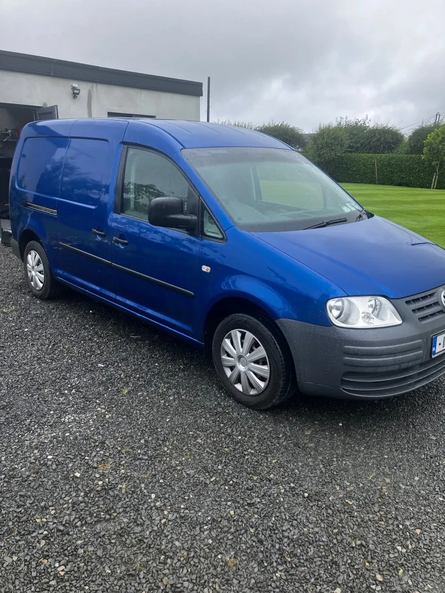 Volkswagen Caddy 2010 - Image 2