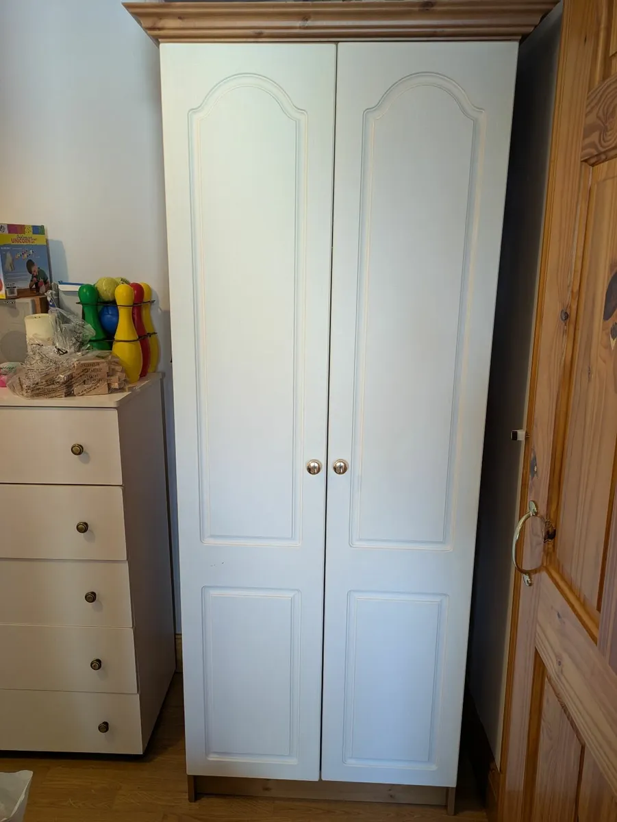 Wardrobe (Collection only) - Image 1