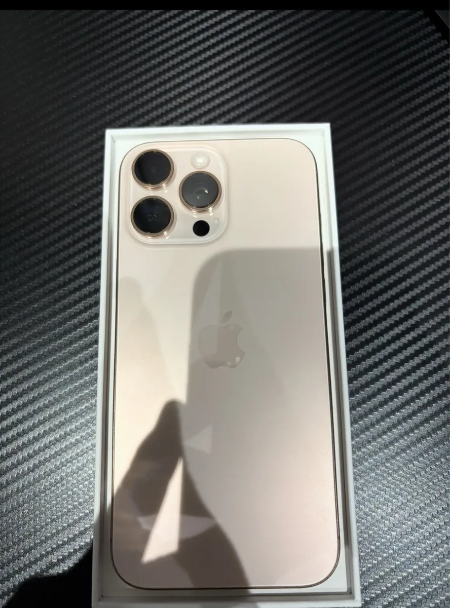 iPhone 16 pro max GOLD - Image 1