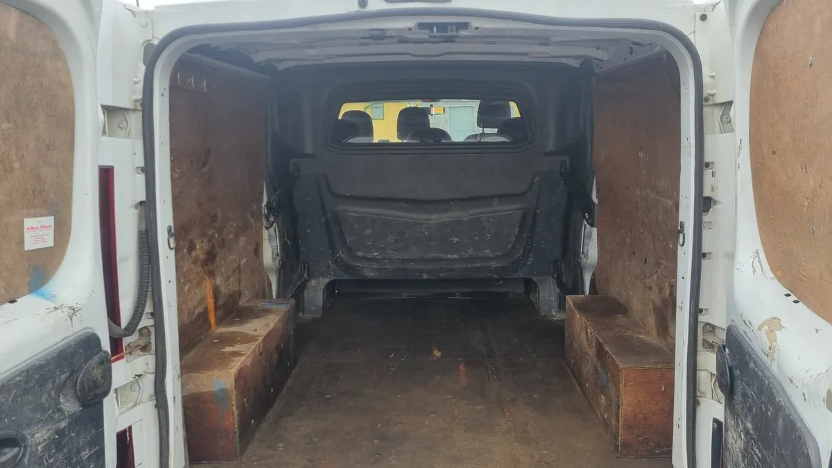Opel Vivaro 2017 - Image 3
