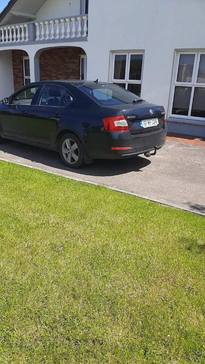 Skoda Octavia 2015 - Image 2
