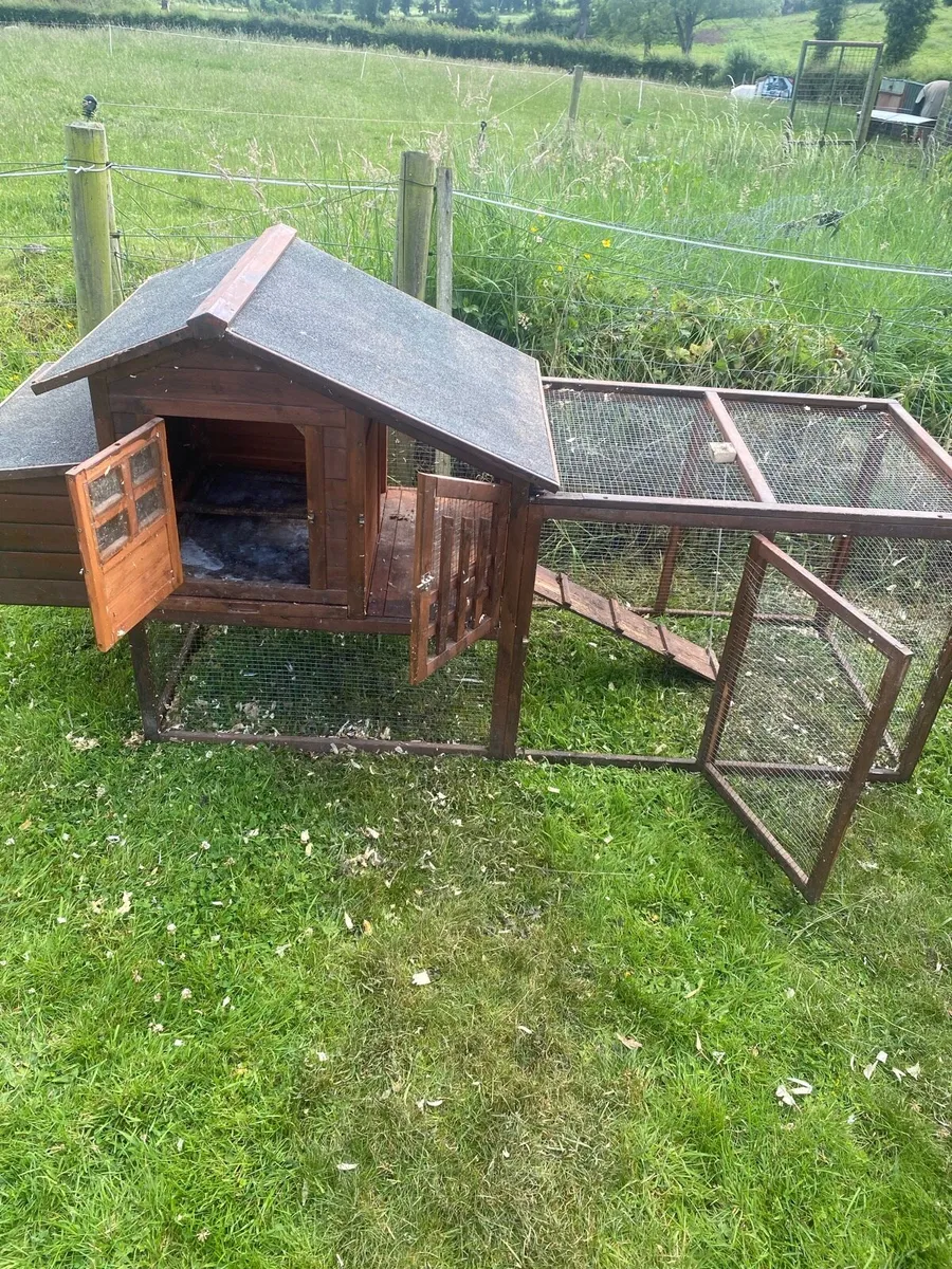 Chicken Coop - Image 1