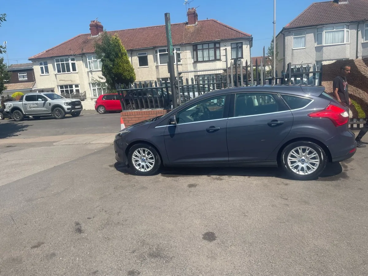 Ford focus - Image 2