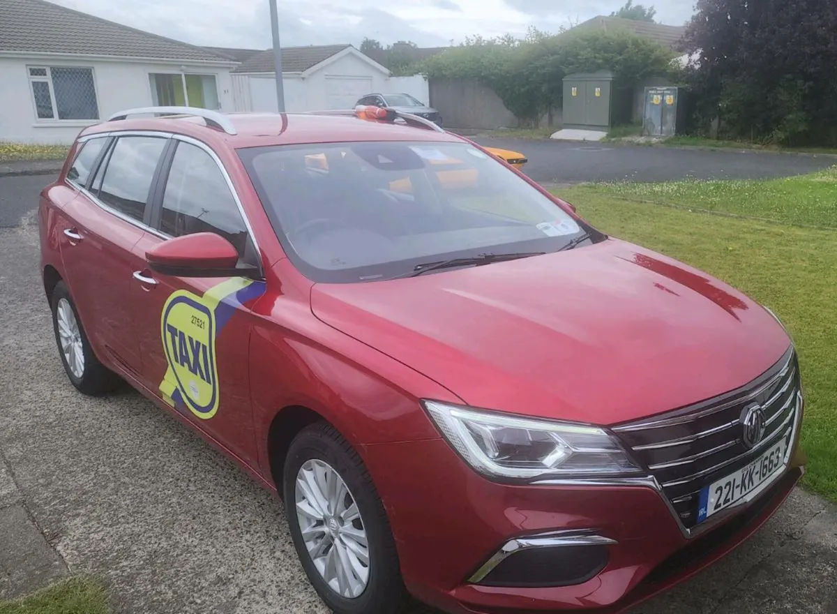 MG 5 EXCLUSIVE LR EV - Image 2