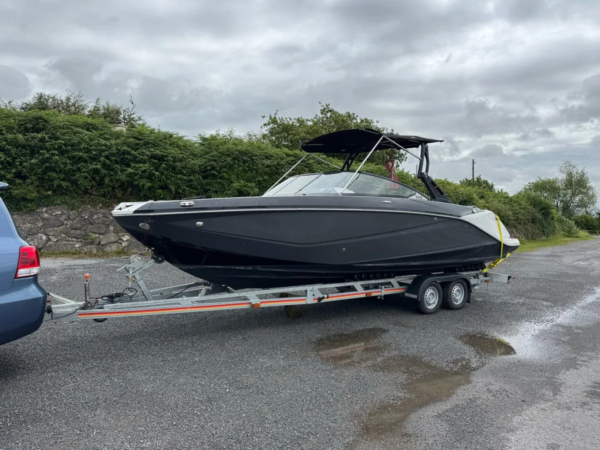SCARAB JET BOAT 255 PLATINUM - Image 1