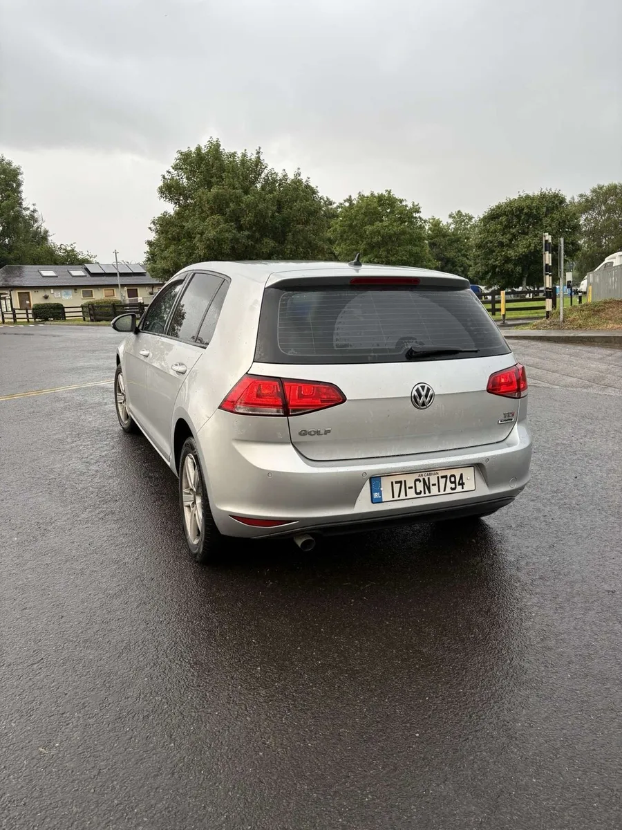 171 Volkswagen Golf TDI BlueMotion - Image 3