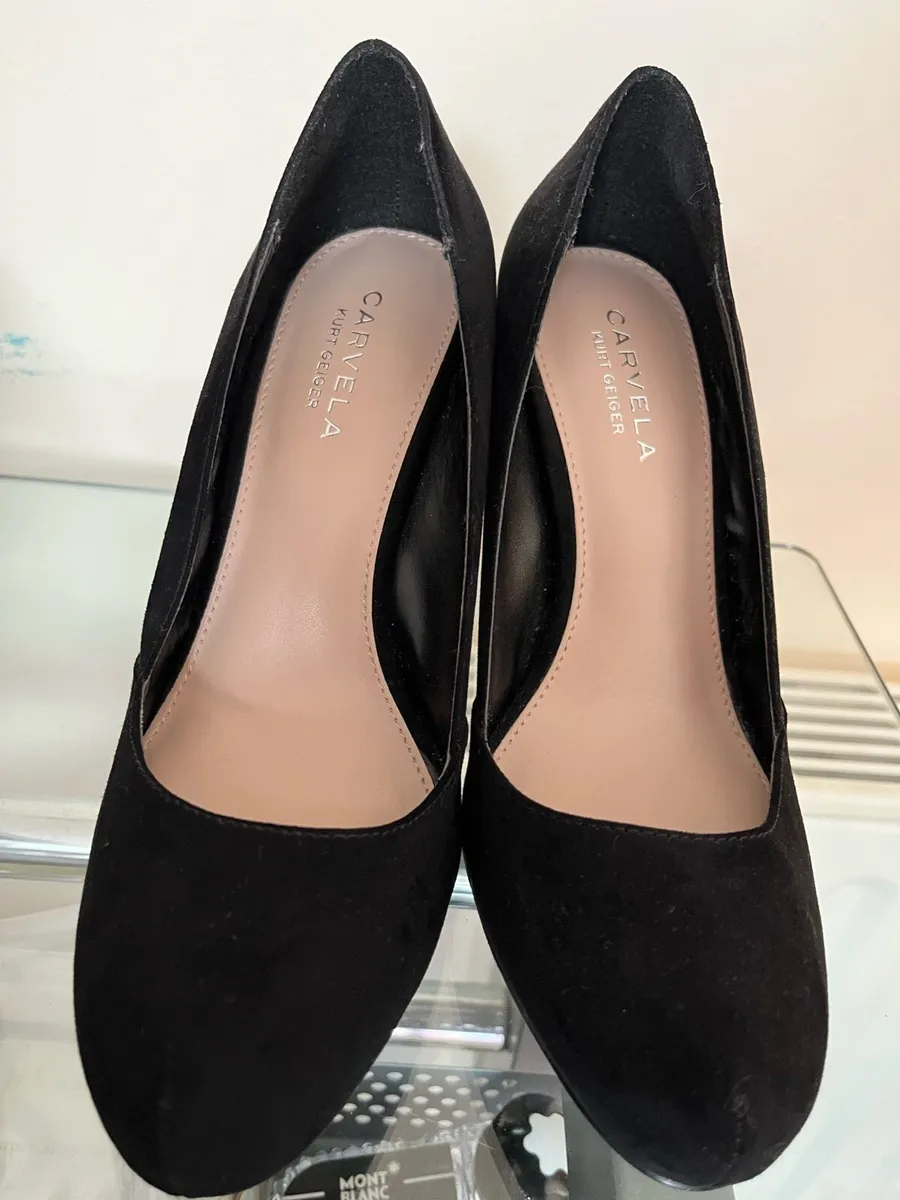 Unworn Carvela black high heels - Image 1