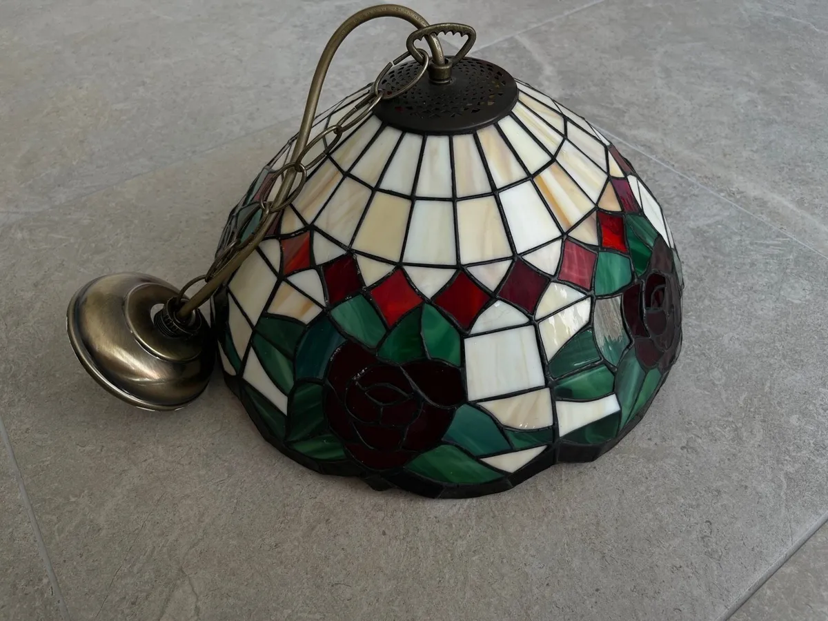 Tiffany Ceiling Light Shade Vintage Style - Image 1